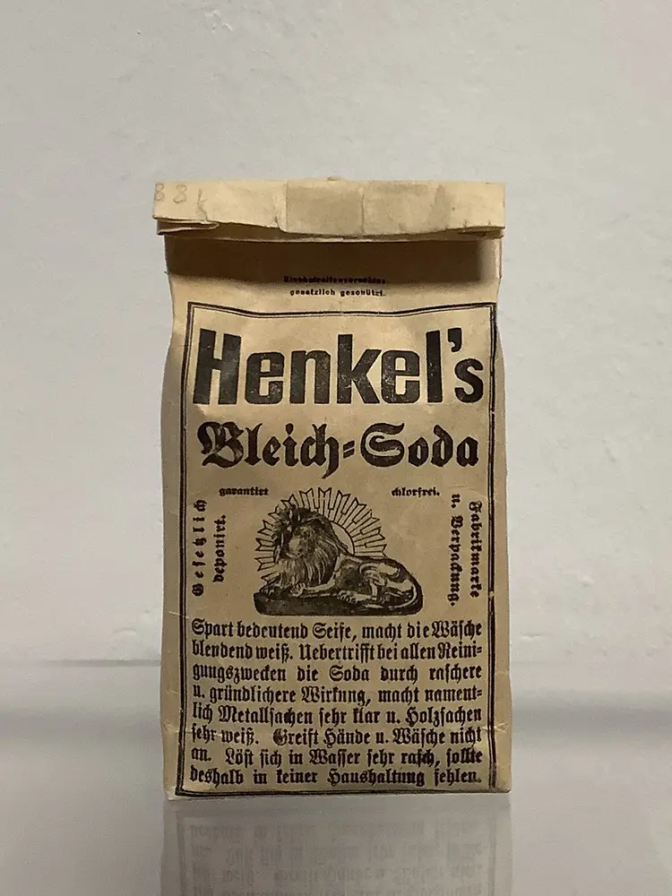 Henkel’s Bleich-Soda（漂白用ソーダ）のパッケージ。